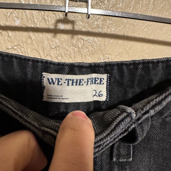 Free People We The Free Major Leagues Mid-Rise Cuffed Jeans Size 26 Baggy - Picture 9 of 10